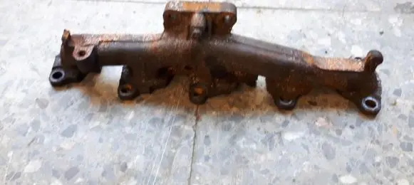 Opel Corsa C Exhaust manifold