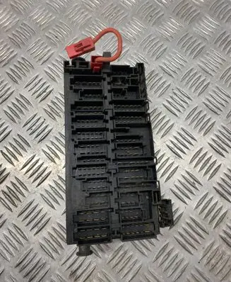 Volkswagen Multivan T4 Fuse box set 357937039