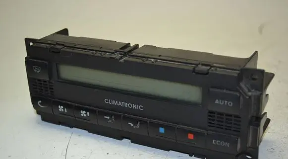 Skoda Octavia Mk1 (1U) Climate control unit 