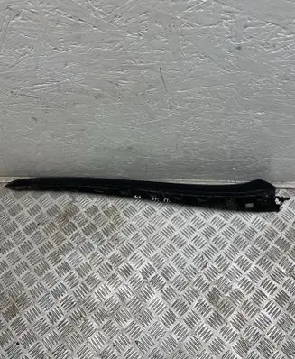 Seat Altea XL Windshield trim 5P0854320D 961291A AR310180