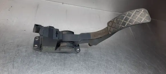 Skoda Octavia Mk1 (1U) Accelerator pedal position sensor 