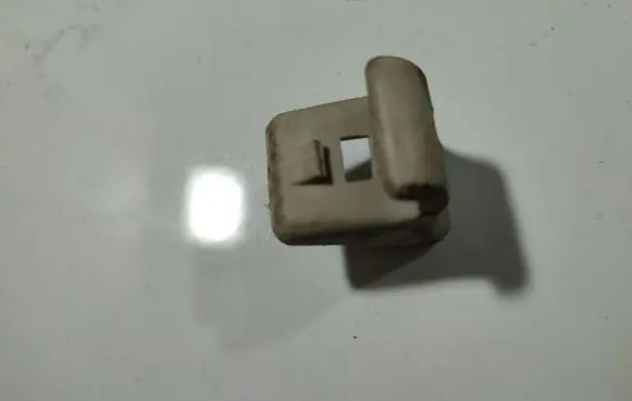 Toyota Aygo AB10 Sun visor clip/hook/bracket 