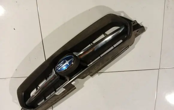 Subaru Legacy Front grill