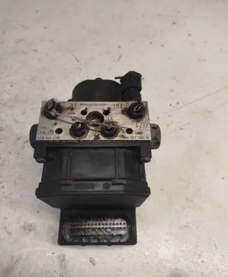 Audi A4 S4 B6 8E 8H ABS Pump 8W0909996D