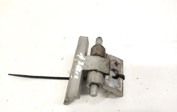 Volvo S60 Rear door lower hinge