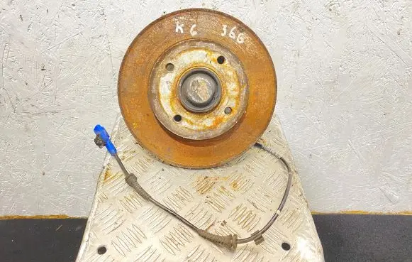 Peugeot 208 Rear wheel hub