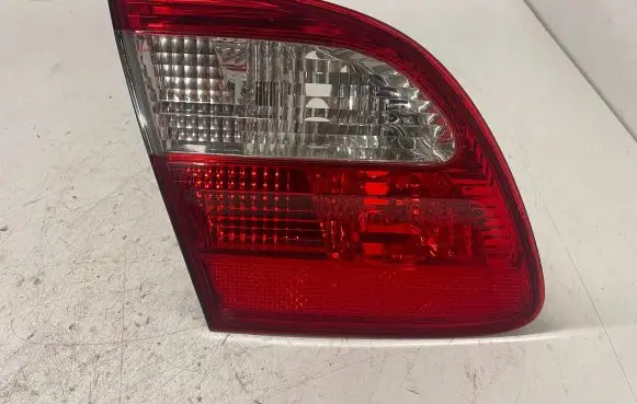 Mercedes-Benz E W211 Tailgate rear/tail lights A2118201364