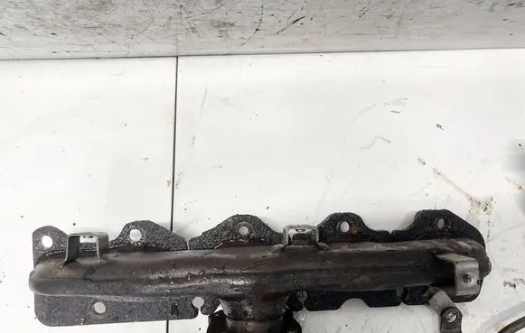 Ford Grand C-MAX Exhaust manifold