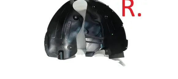 Front wheel arch liner splash guards