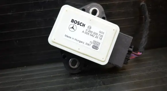 Mercedes-Benz E W212 ESP acceleration yaw rate sensor A0055422618