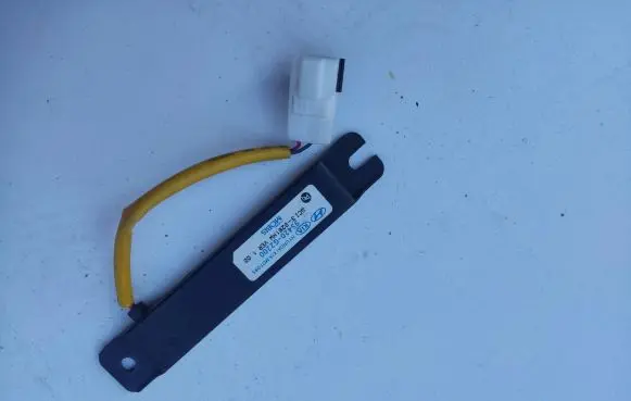 KIA Niro Aerial antenna amplifier 95420G2200
