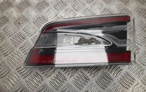 Tesla Model S Rear/tail lights 600592400E