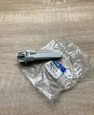 Volvo V70 Tail light bulb cover holder 30674778