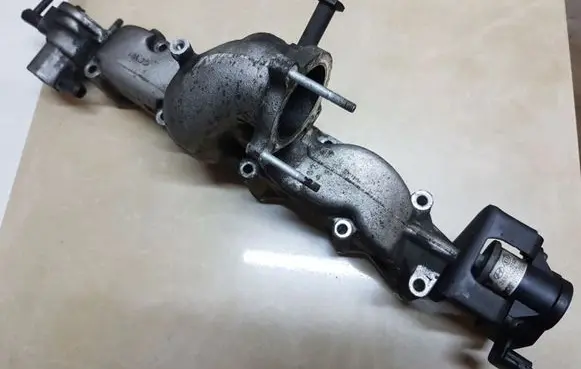 Hyundai Tucson LM Intake manifold