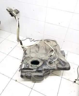 Audi A3 S3 8V Fuel tank 5Q0201022FM 5Q0201135CL