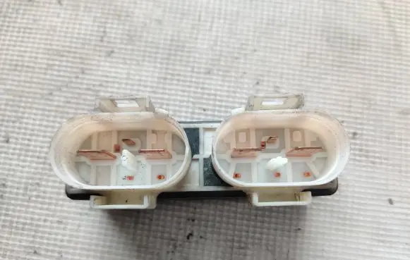 Coolant fan relay