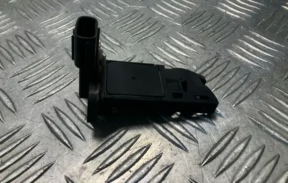 Toyota Avensis T270 Mass air flow meter 2220426010 54321