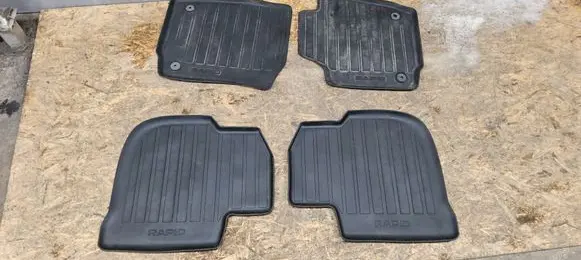 Skoda Rapid (NH) Car floor mat set 5JB862436 GD1426