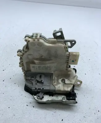 Audi A4 S4 B8 8K Rear door lock 8K0839016C