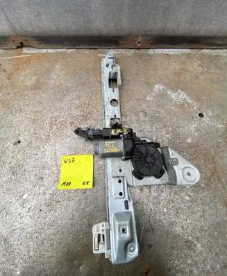 Renault Megane II Rear door window regulator with motor 
