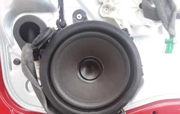 Volvo V50 Front door speaker