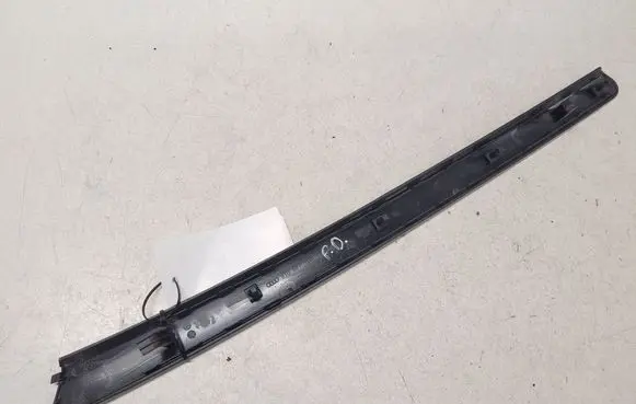 Audi A5 8T 8F Front door trim bar 8T0867410