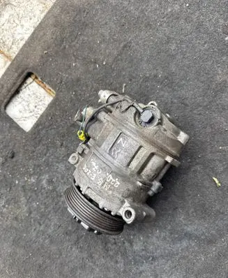 Mercedes-Benz E W211 Air conditioning (A/C) compressor (pump) 