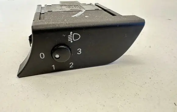 Audi A4 S4 B7 8E 8H Headlight level height control switch 8E1919094 0164581