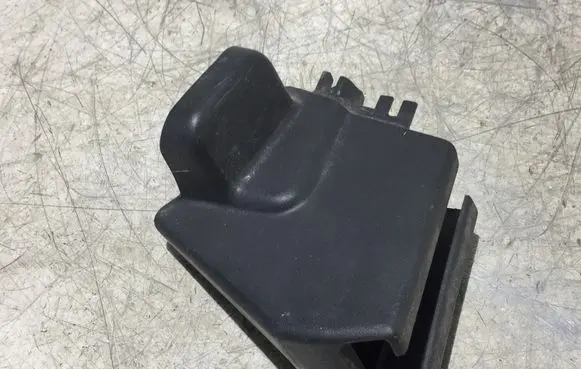 Toyota Corolla Verso AR10 Front driver seat rail trim 721380F010