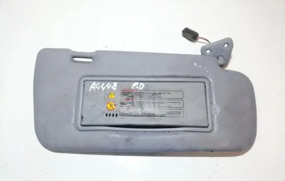 Nissan Primera Sun visor