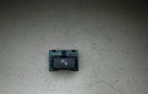 BMW 7 E65 E66 Parking (PDC) sensor switch 6942022 694202202 61316942022