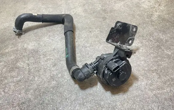 BMW X5 G05 Electric auxiliary coolant/water pump 8840614