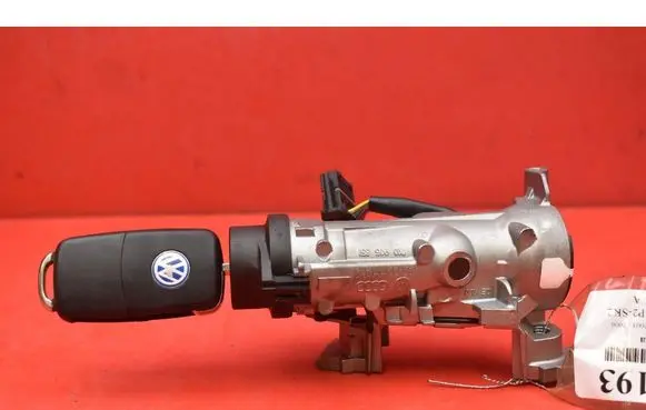 Volkswagen Touran I Ignition lock 1K0905851