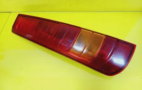 Mitsubishi Space Runner Rear/tail lights