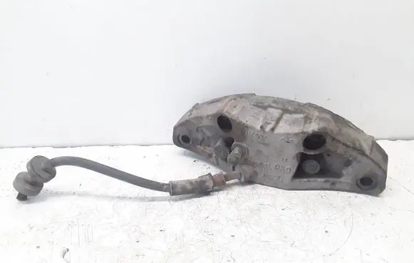 Volvo XC90 Front brake caliper 30657303