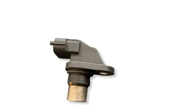 Volvo V70 Camshaft position sensor 8831533