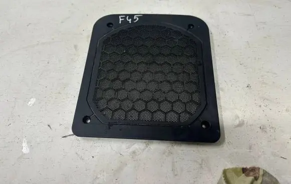 BMW 2 F45 Subwoofer grill/trim 9265334 554020 16014910