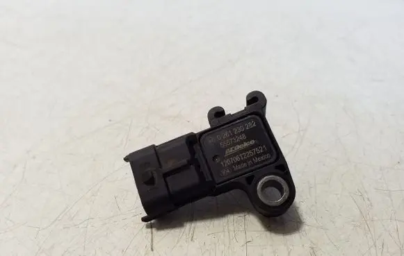 Opel Ampera Air pressure sensor 0261230282 55573248