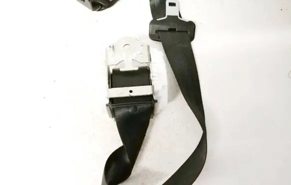 Citroen C5 Middle seatbelt (rear) 33060243a