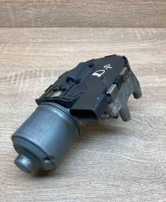 Volkswagen Touran I Wiper motor 1T0955120C 0390241786