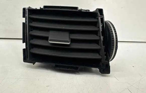 Infiniti FX Dashboard side air vent grill/cover trim 68761CG000 68761CG001 E6225161100