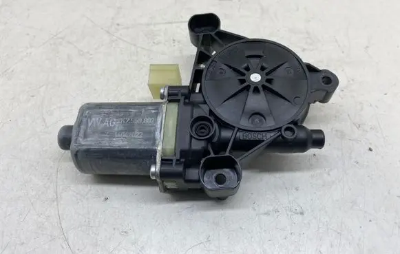 Volkswagen Caddy Front door window regulator motor 2K7959802