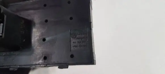 Volkswagen PASSAT B6 Electric window control switch