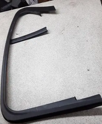 BMW 3 G20 G21 Rubber seal rear door window/glass 7447130