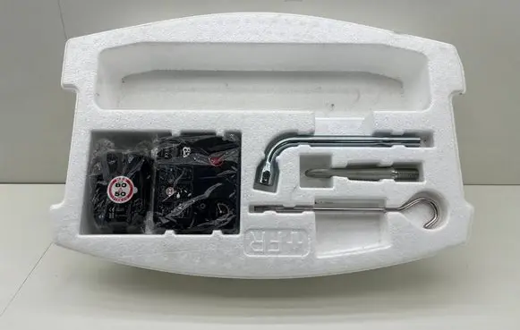 Suzuki Swift III Glove box in trunk 75481-52R0