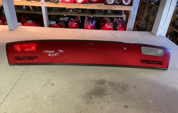 Mazda 323 F Rear/tail lights 0431441