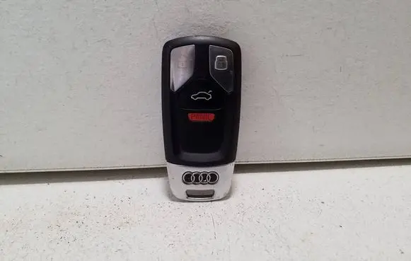 Audi Q7 4M Ignition key/card 4M0959754AA