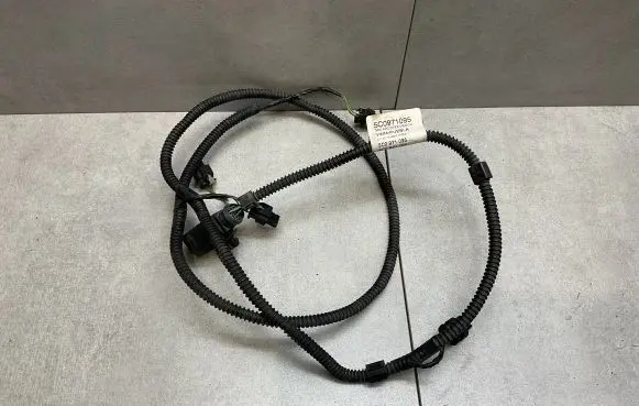 Volkswagen Jetta VI Parking sensor (PDC) wiring loom 5C0971095