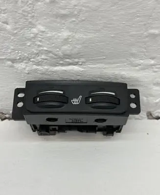 Toyota Avensis T250 Seat heating switch 453417 R453417