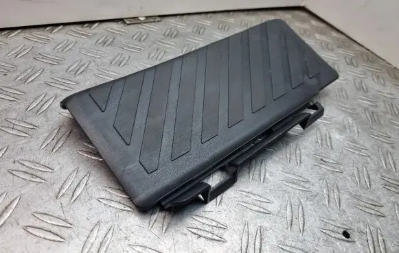 Volkswagen Golf VII Foot rest pad/dead pedal 5Q1864777B